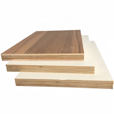 Tauler laminat de fusta massissa de grau E0 respectuós amb el medi ambient